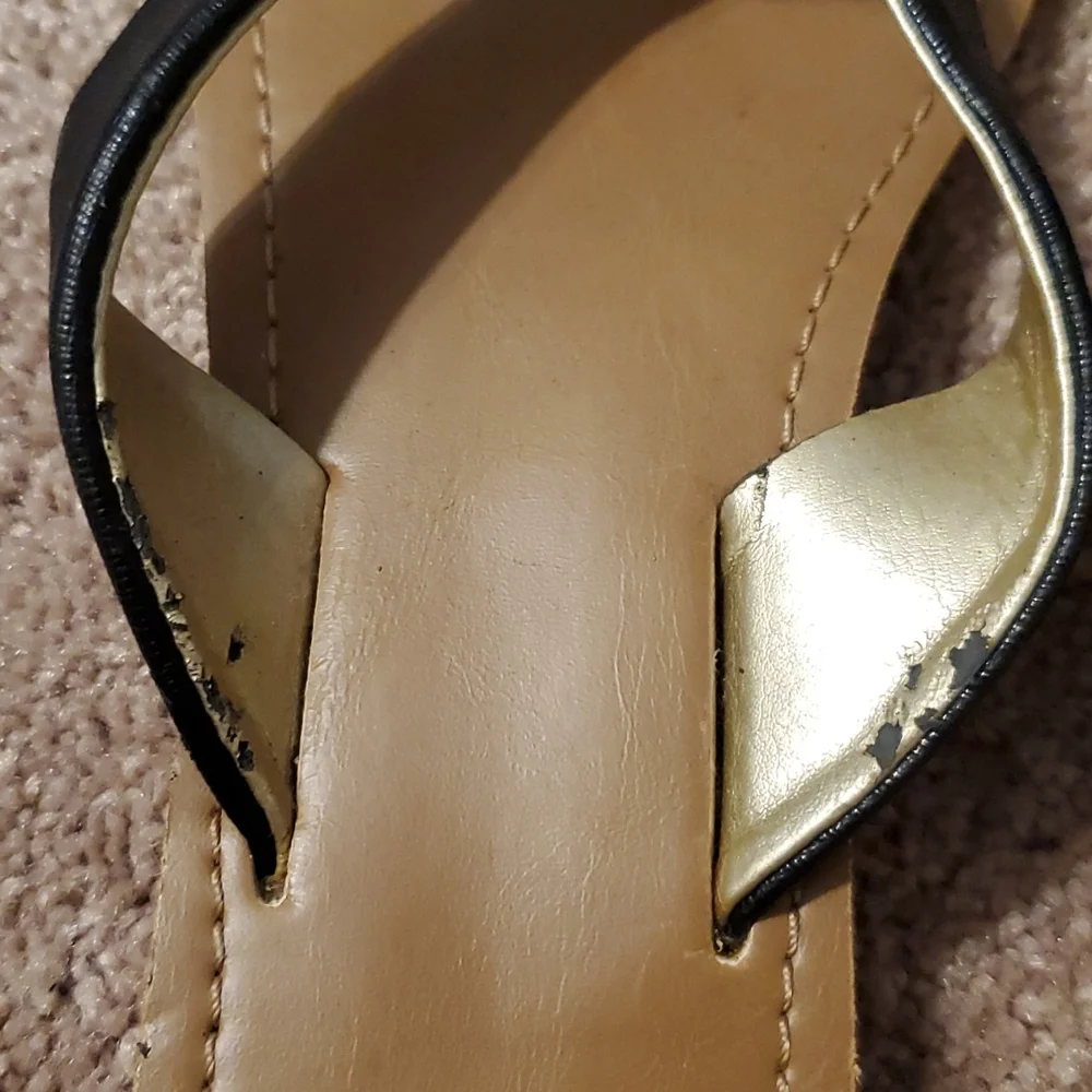 Sandals - Picture 2 of 3